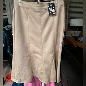 Elie Tahari Faux Suede A-Line Midi Skirt in Tan. Size 8 NWT